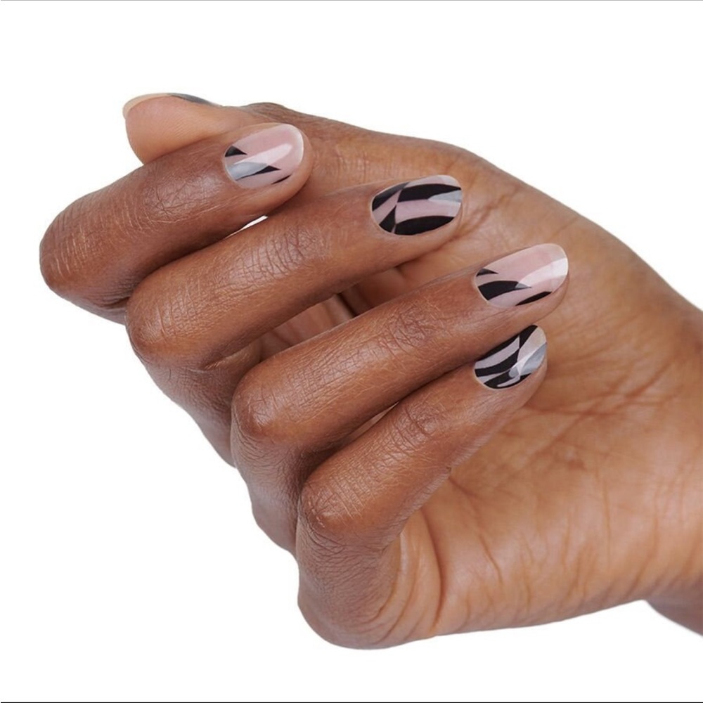 *Retired* Color Street: All an Illusion | Black Curve Stripes Abstract Clear